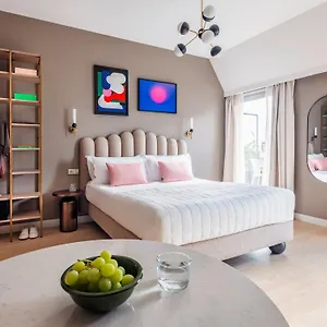 Numa Rato Aparthotel